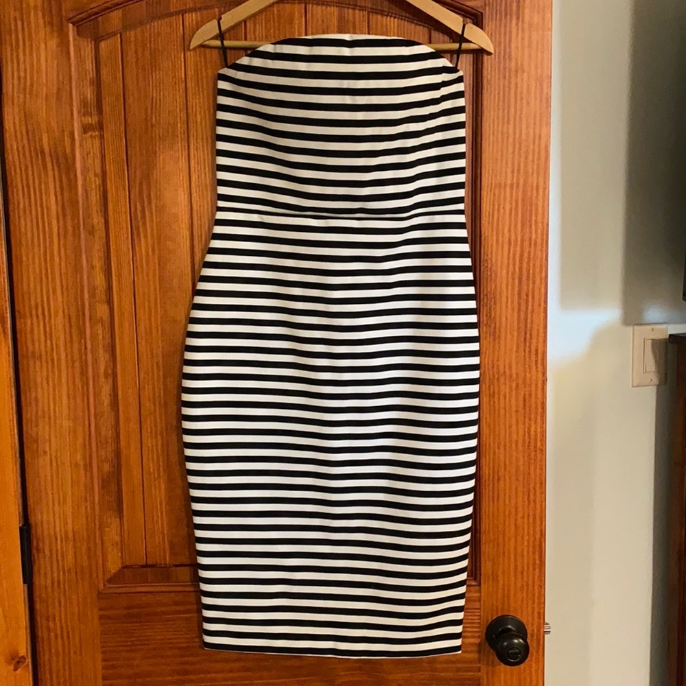 Black& white striped express size12